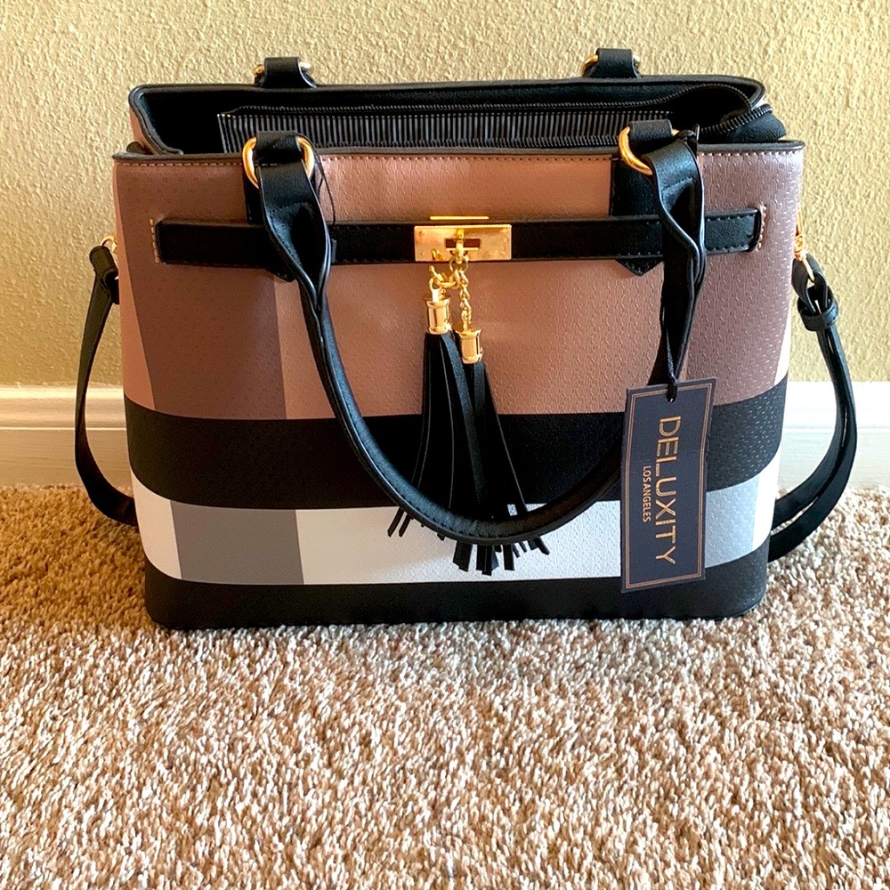 Deluxity Los Angeles Brown / Black / White plaid purse
